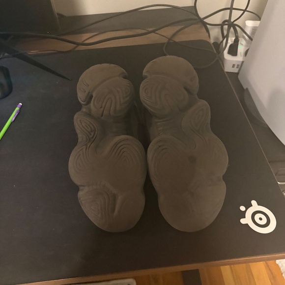 Black yeezy 500 - Picture 4 of 4